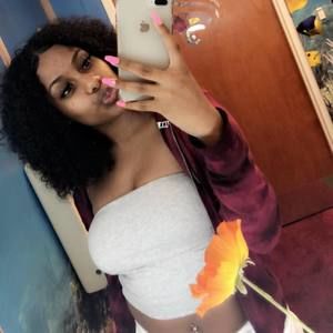 Meet your Posher, Maya